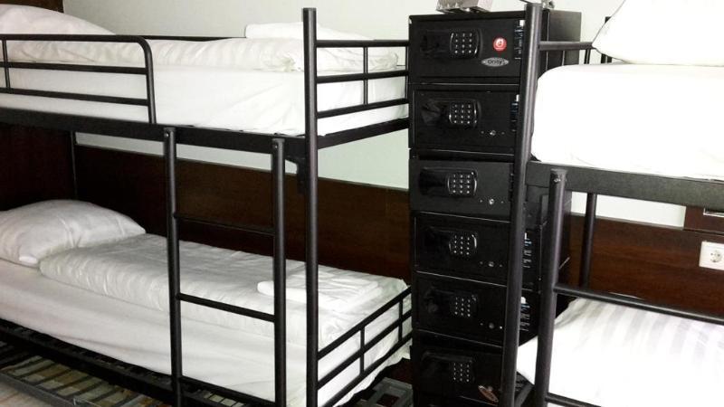 Hotel Damrak อัมสเตอร์ดัม ภายนอก รูปภาพ